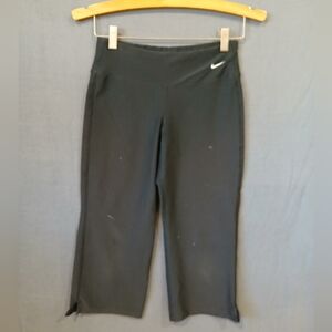 Nike Athletic Leggings Womens Extra Small Capri